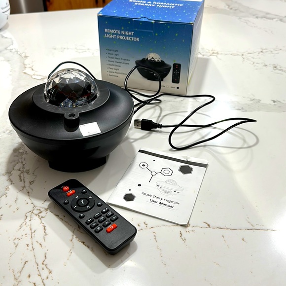 EUC❗️Music Starry Projector - Remote Night Light Projector - Picture 1 of 7